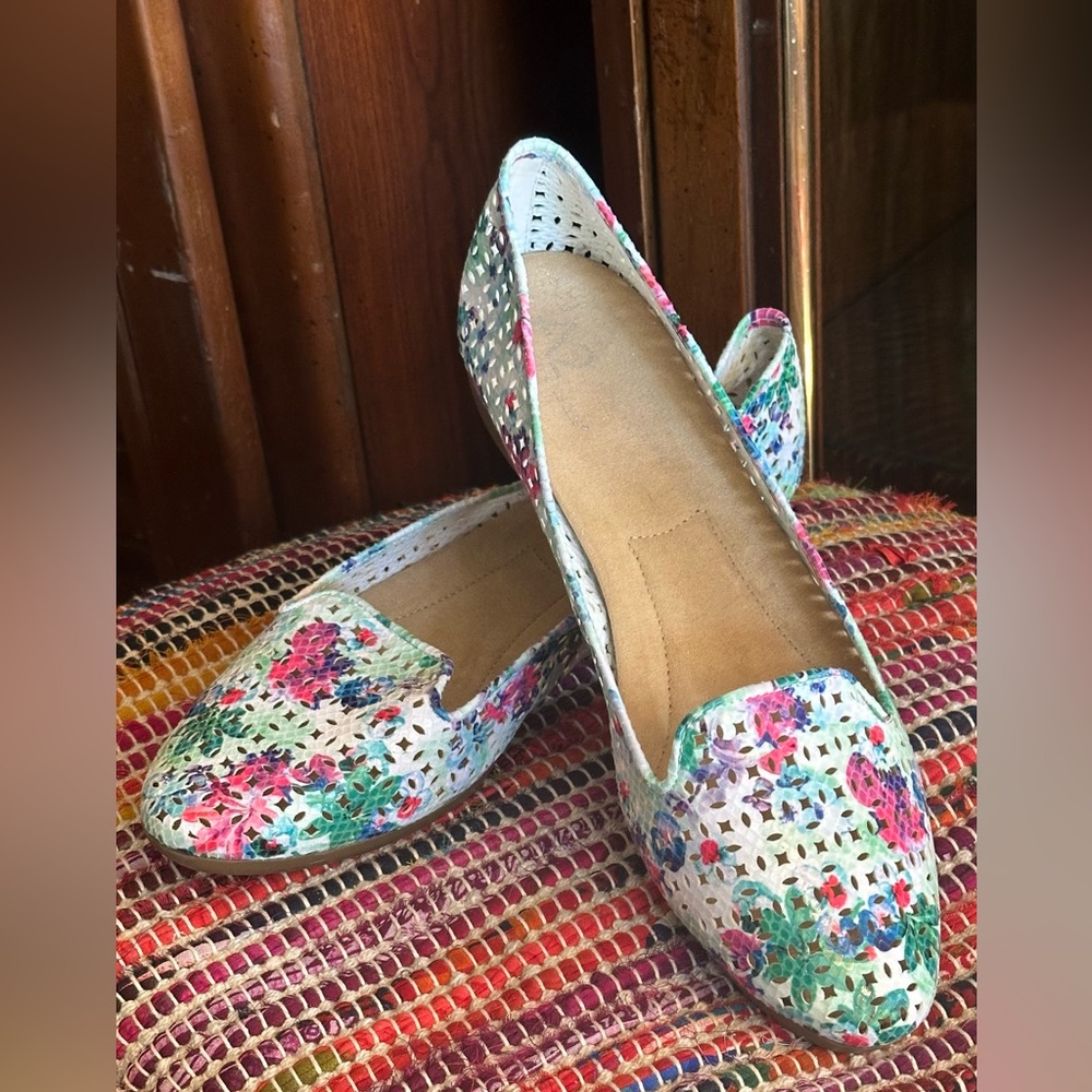 A2 by Aerosoles Parchment sz 10
